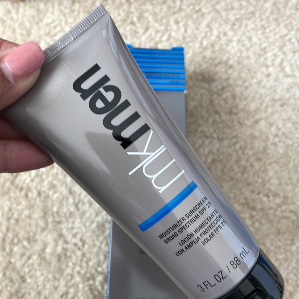 MKMen Moisturizer Sunscreen Broad-Spectrum SPF 25